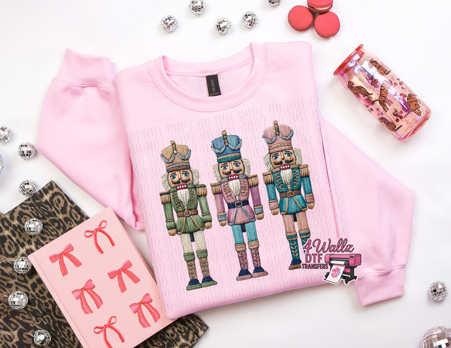 Faux Yarn 3 Nutcrackers